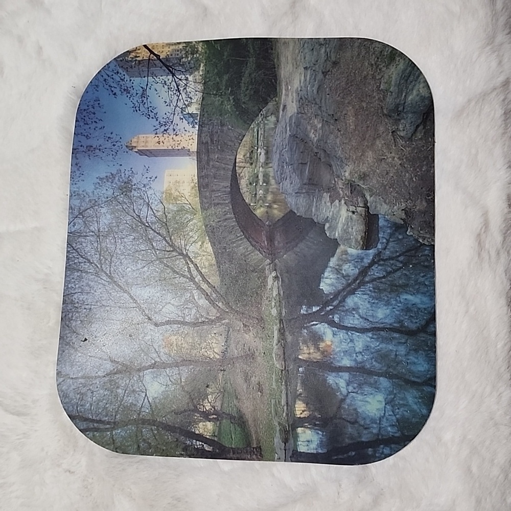 MOUSE PAD FOR COMPUTER. CITY VIEW.